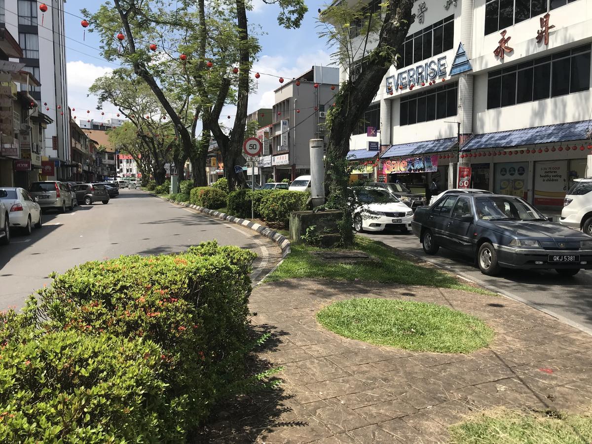 My Place Hotel & Lodge Kuching Exterior foto